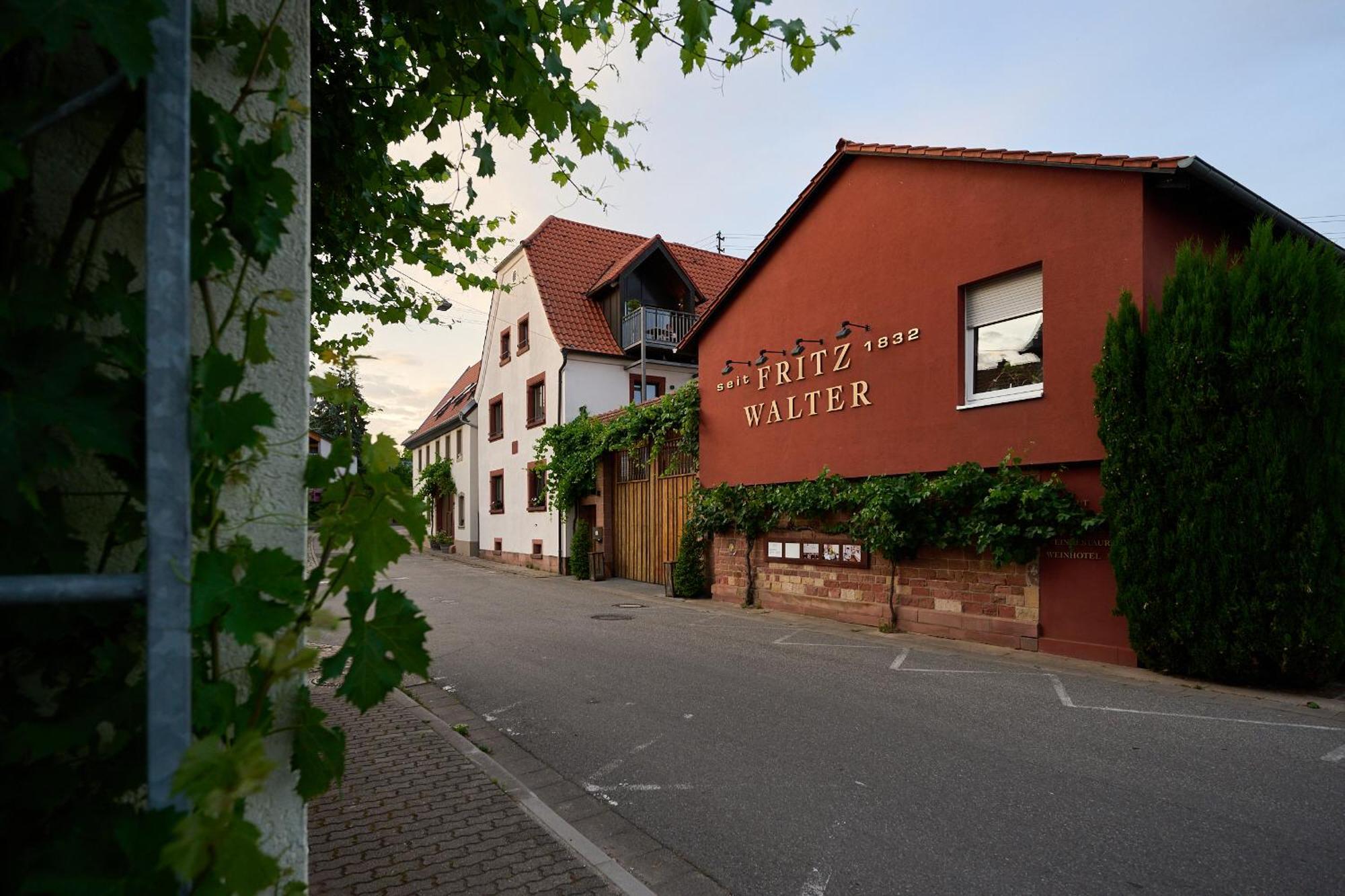 Weinhotel Fritz Walter Niederhorbach Exterior foto